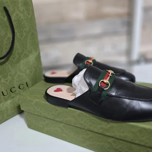 Gucci Women's Black Leather Princetown Horsebit Mule - Picture 2 of 8